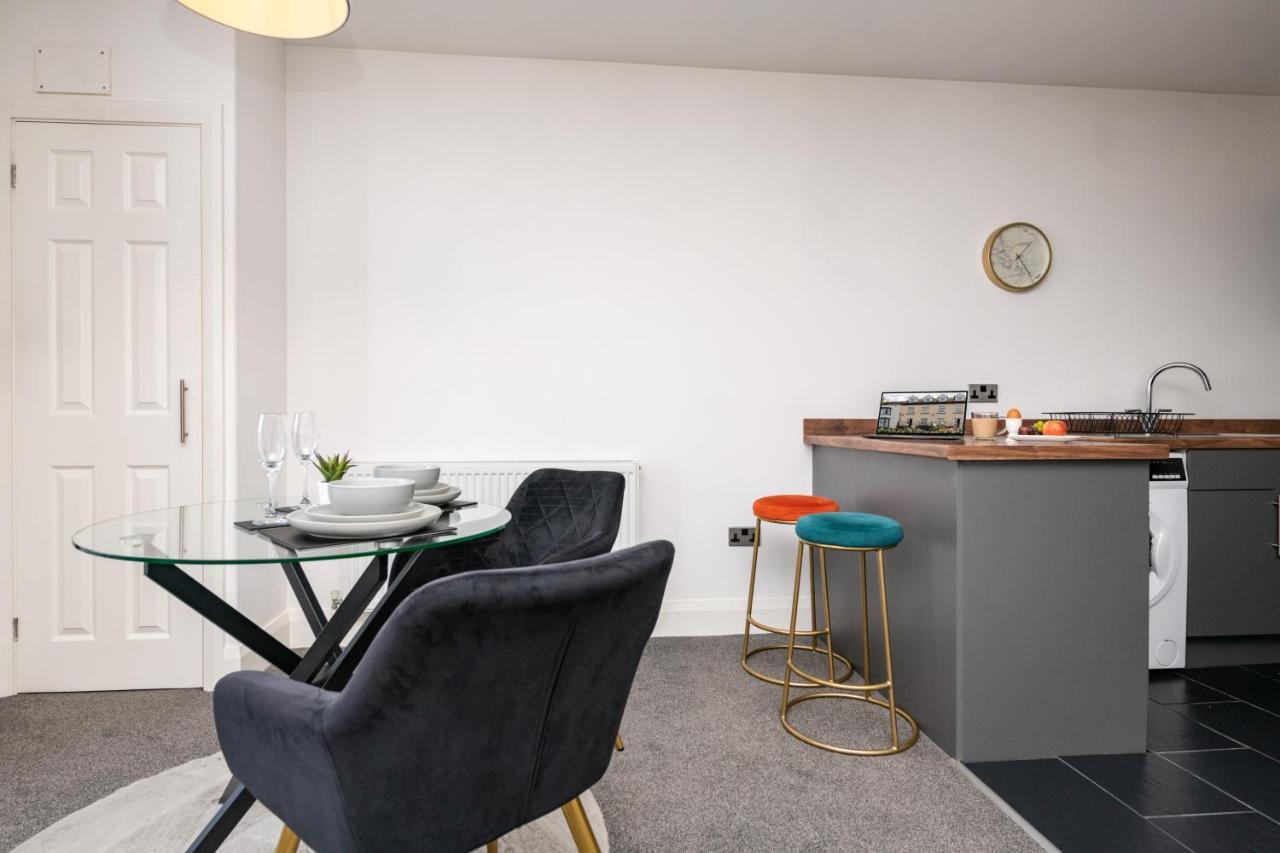 The Croston Balcony Apartment- Morecambe Central Promenade, Beach Front And Sea Views Eksteriør bilde